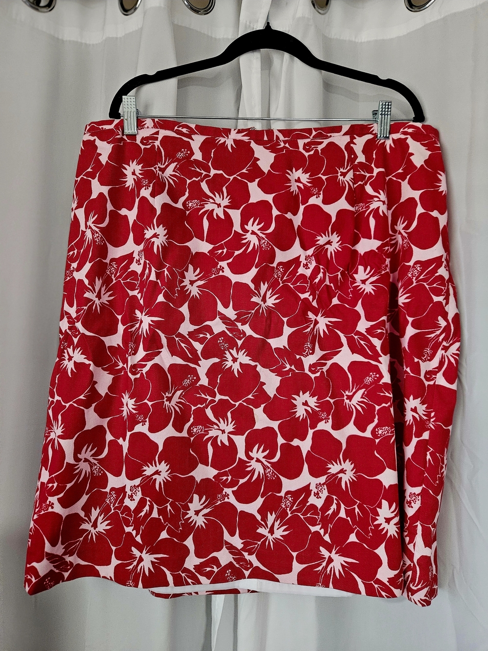 Talbots Women's Floral Skirt Size 18W | Red & White Hibiscus Print EUC